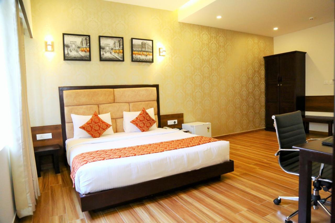 The Continentti Whitefield Hotel Bangalore Buitenkant foto