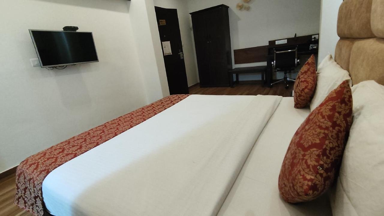 The Continentti Whitefield Hotel Bangalore Buitenkant foto